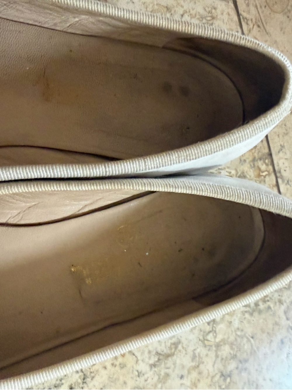 Chanel authentic 💯 Women's Two-Tone Leather Ballet Flats - White and Black - Picture 7 of 7